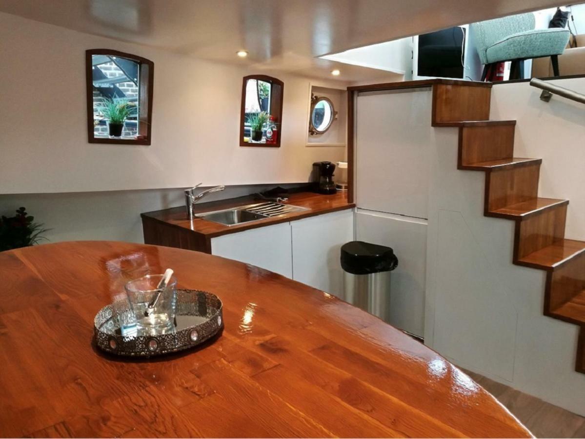 Houseboat Rose Apartment อัมสเตอร์ดัม ภายนอก รูปภาพ