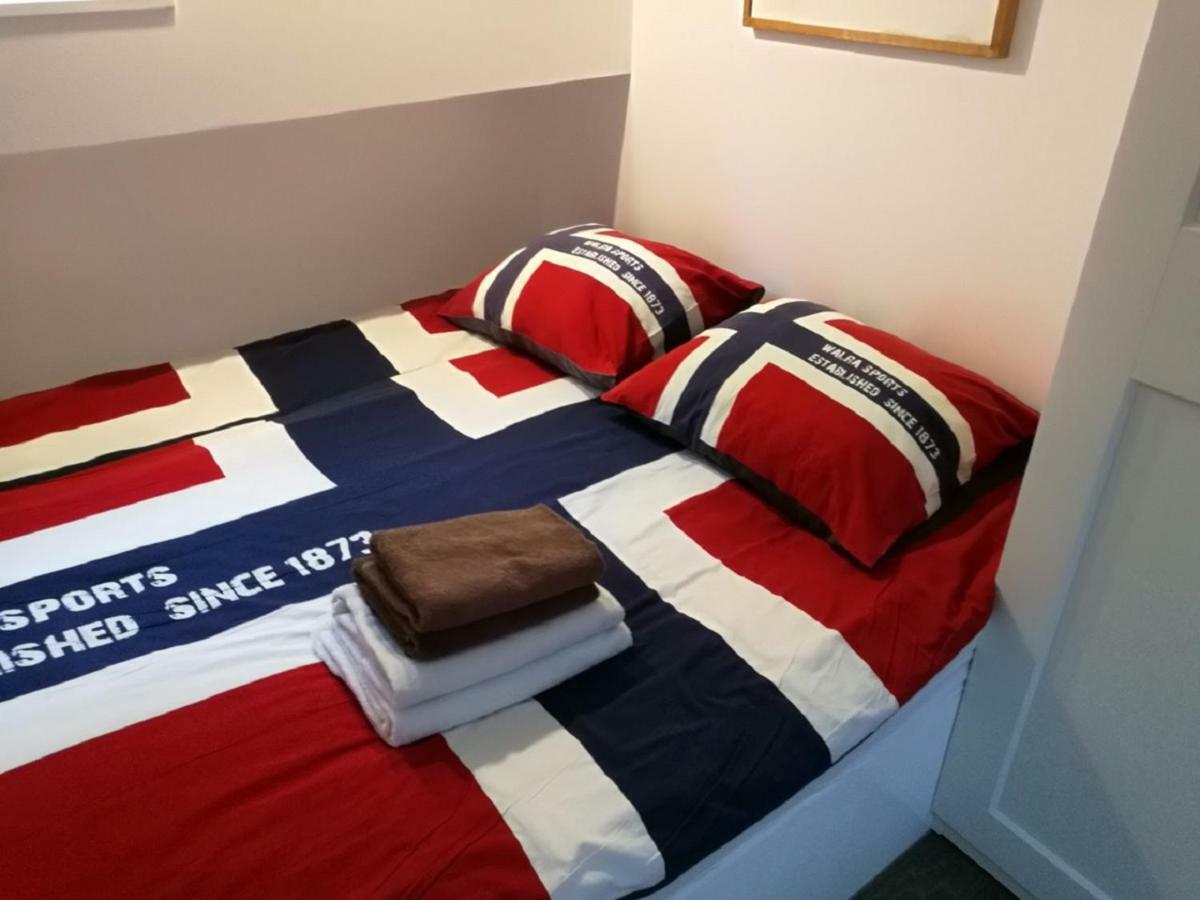 Houseboat Rose Apartment อัมสเตอร์ดัม ภายนอก รูปภาพ